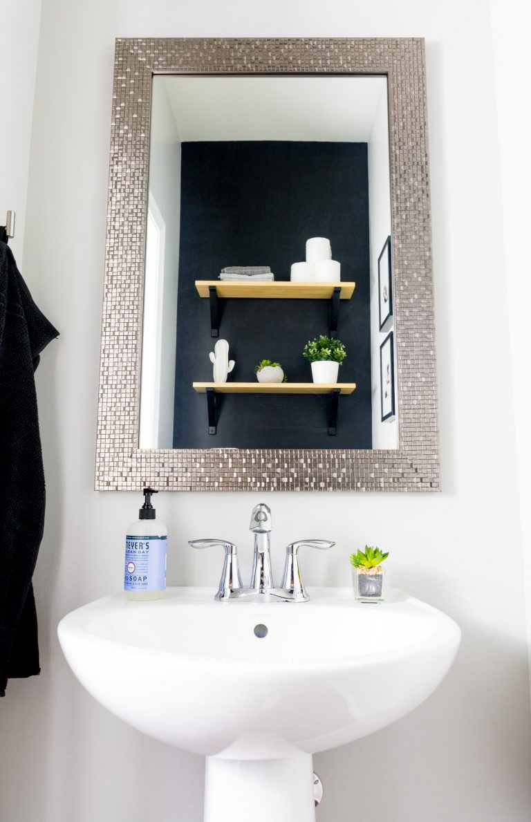 20 Best Bathroom Makeovers that are Budget Friendly