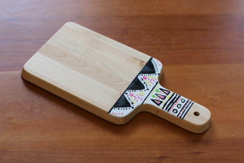 Tribal Cutting Board DIY