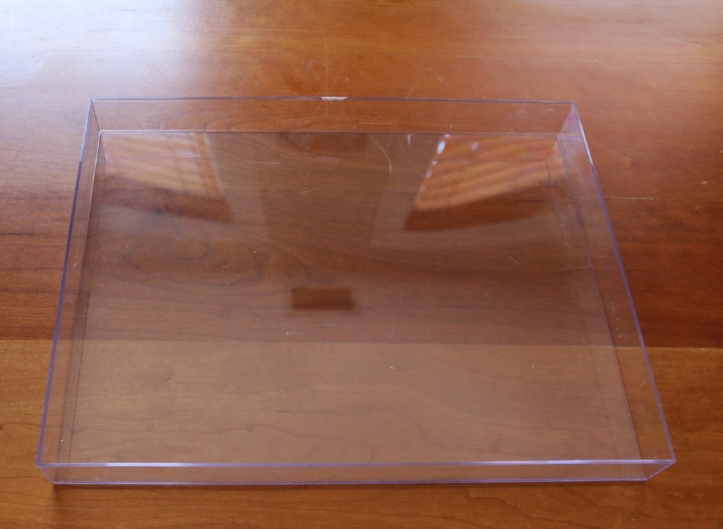 DIY Gold and Lucite Tray budget-friendly tutorial- this lucite tray is super easy!