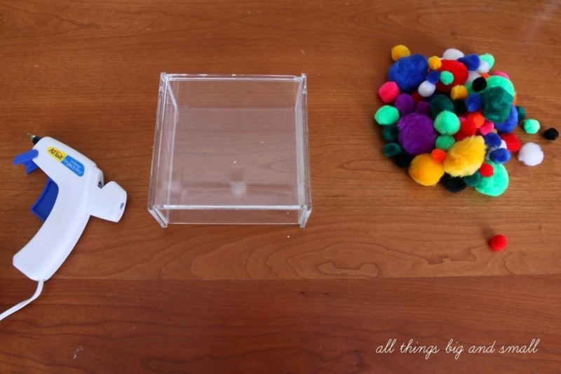 DIY Pom Pom Box