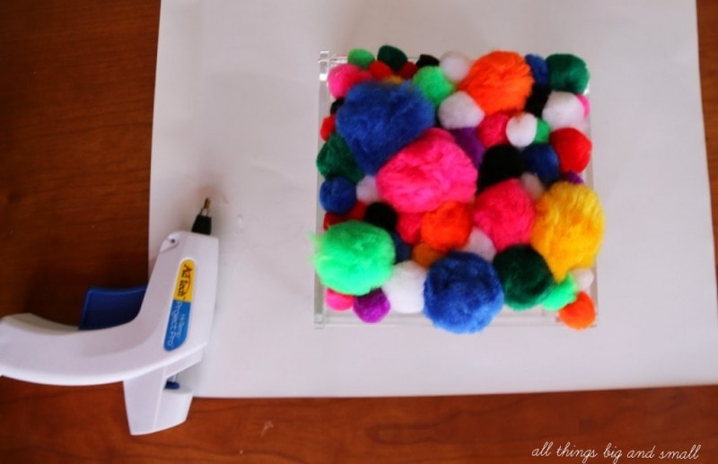 DIY Pom Pom Box