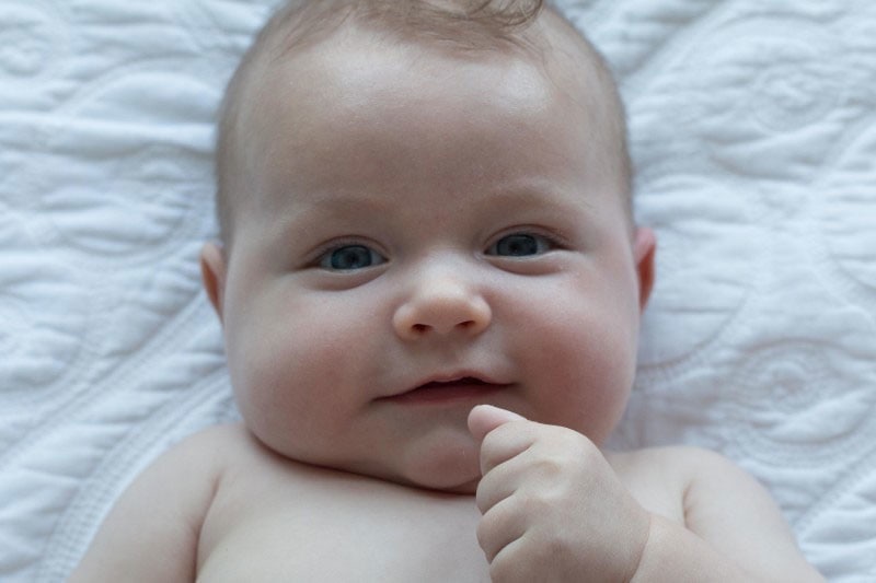 5 Tips to Help Your Kid Adjust to New Baby 