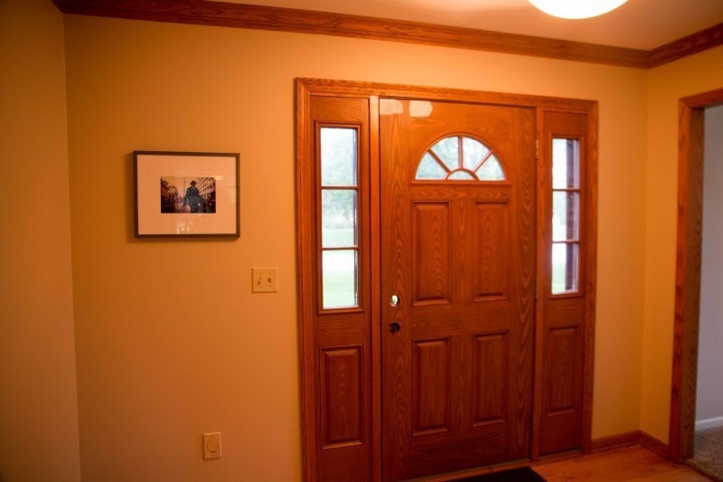 How To Paint Fiberglass Door and Oak Trim