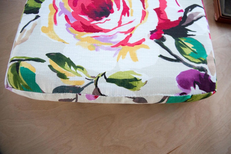 diy-upholstered-cushion-23