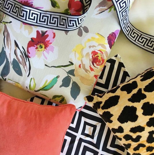 mixing fabric patterns and pillow patterns