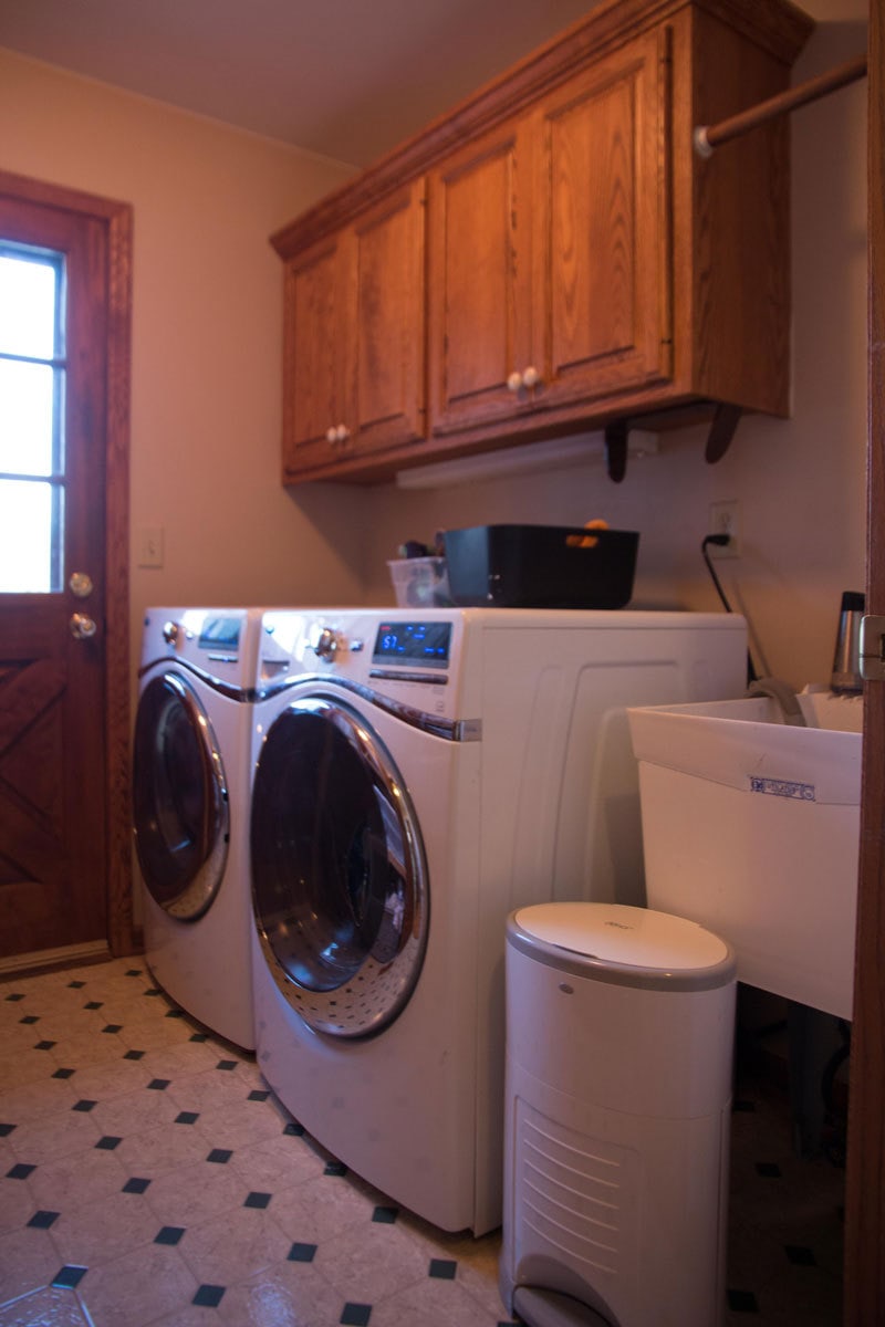 LAUNDRY ROOM REORGANIZATION | BEFORE AND AFTER LAUNDRY ROOM | ALL THINGS BIG AND SMALL FOR ANGIES LIST