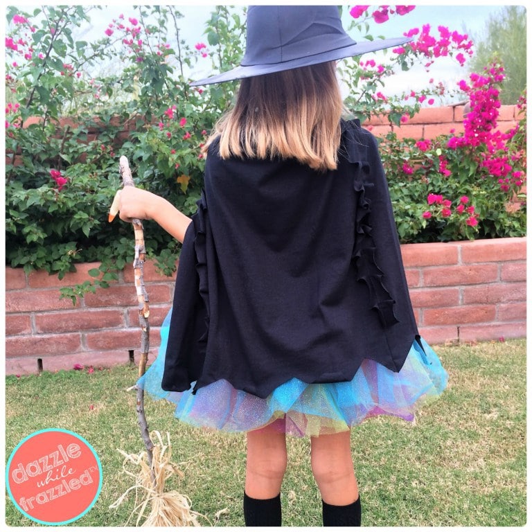 diy halloween costume- diy witches cape