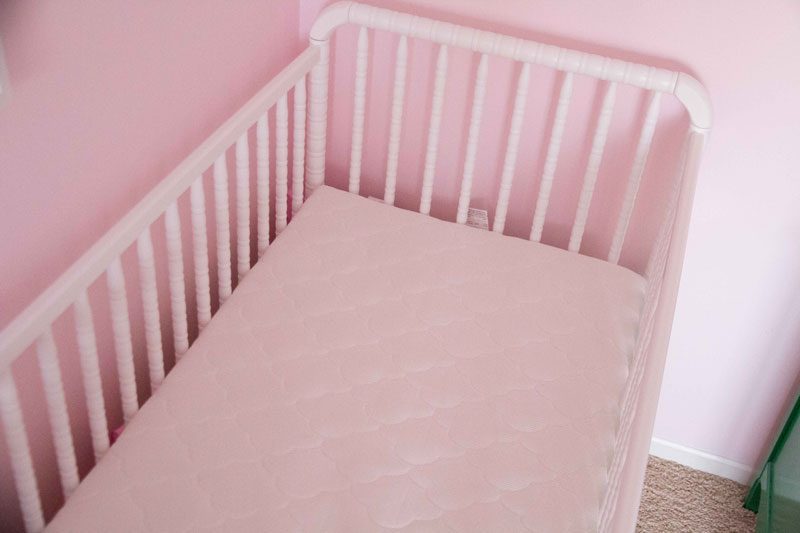 Breathable Crib Mattress: Brooke's New Bed and Bedroom by popular mo blogger DIY Home Decor