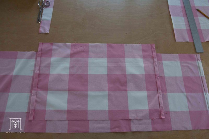 baby crib skirt pattern | DIY crib skirt tutorial | pink crib skirt