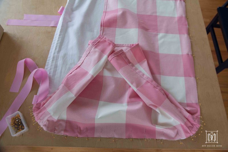 instructions for sewing your ow diy crib skirt | pink crib skirt DIY | DIY Decor Mom