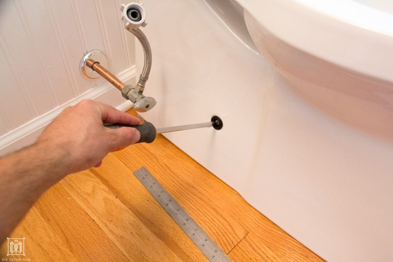 how to install a new toilet
