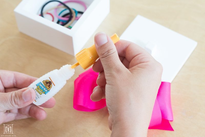 how to make a diy ponytail holder with gorilla glue