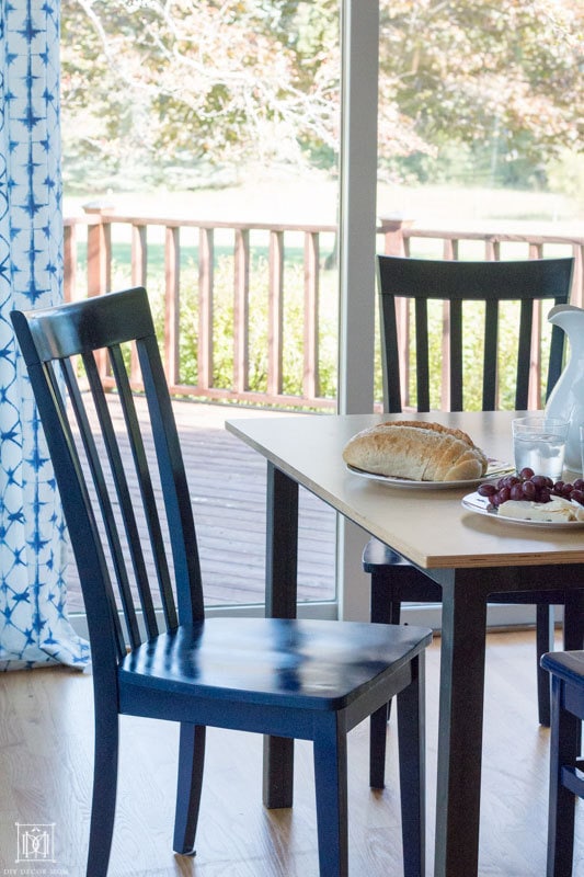 chairs in eat in kitchen