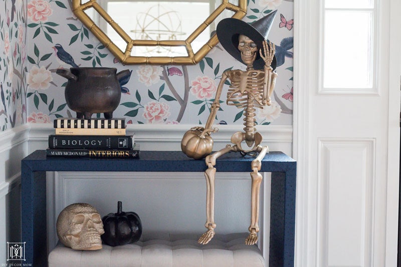 how to decorate for halloween without using orange