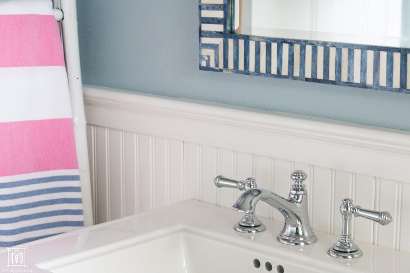 How To Make the Most of a Bathroom with a Pedestal Sink