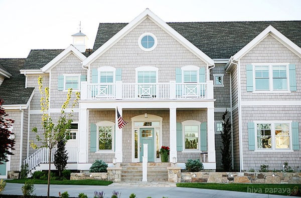 exterior paint color- Benjamin Moore Edgecomb Gray