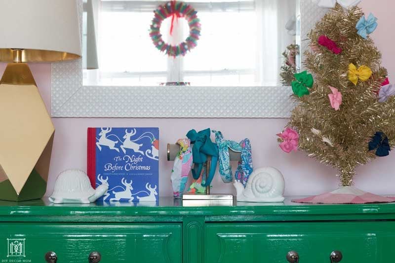 green-vintage-dresser-with-christmas-decor-in-kids-room