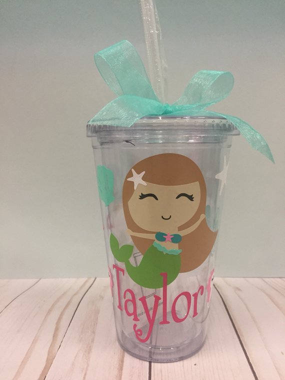 monogrammed kids cup with straw