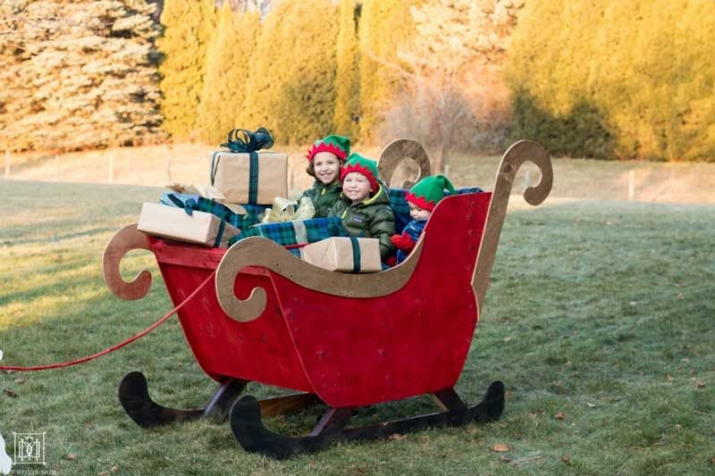 how to make your own santa sleigh your kids can sit in