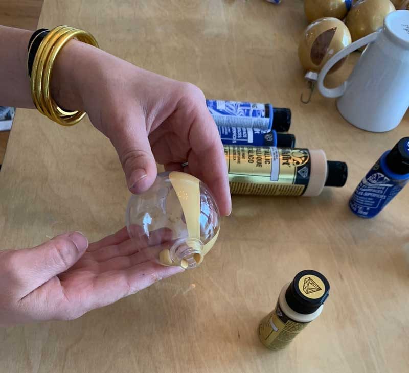 marbled effect diy ornaments