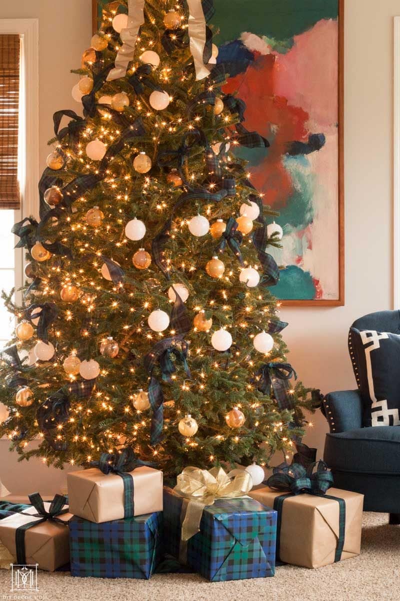 plaid christmas tree decor