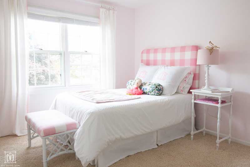 light pink girls bedroom