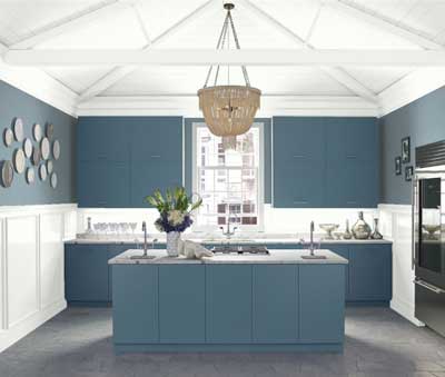 benjamin-moore-van-courtland-blue-light-blue-paint-colors-in-kitchen