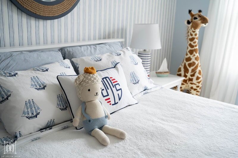 nautical sheets in little boys room