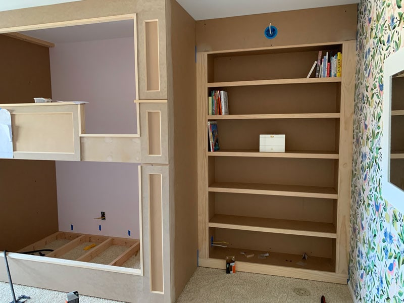 how to build a built-in bookcase for a bedroom