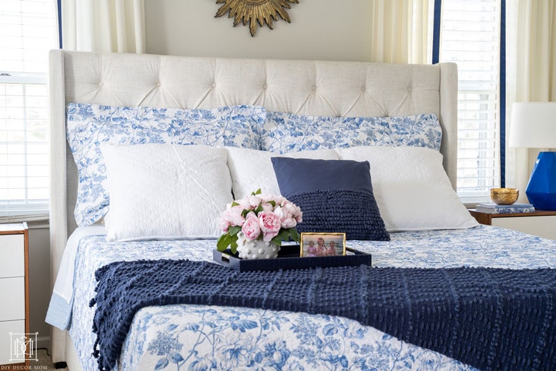 How To Style A King-Size Bed Like A Professional [Without A Million  Pillows!] - Simply Lovely Living